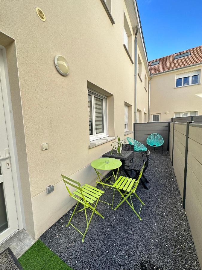 Apartment Le Remois - T2 - Renove - Parking - Cour Privative - Wifi Reims