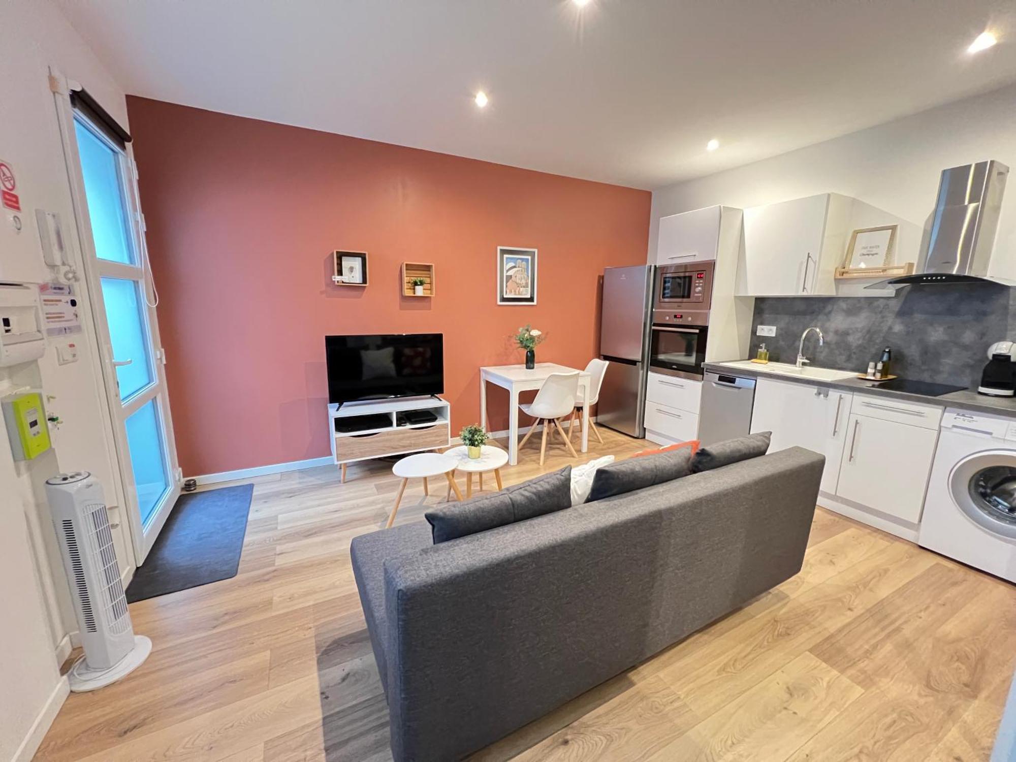 Le Remois - T2 - Renove - Parking - Cour Privative - Wifi Apartment Reims